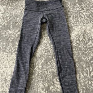 Full length LuLuLemon leggings. Size 4 gently used